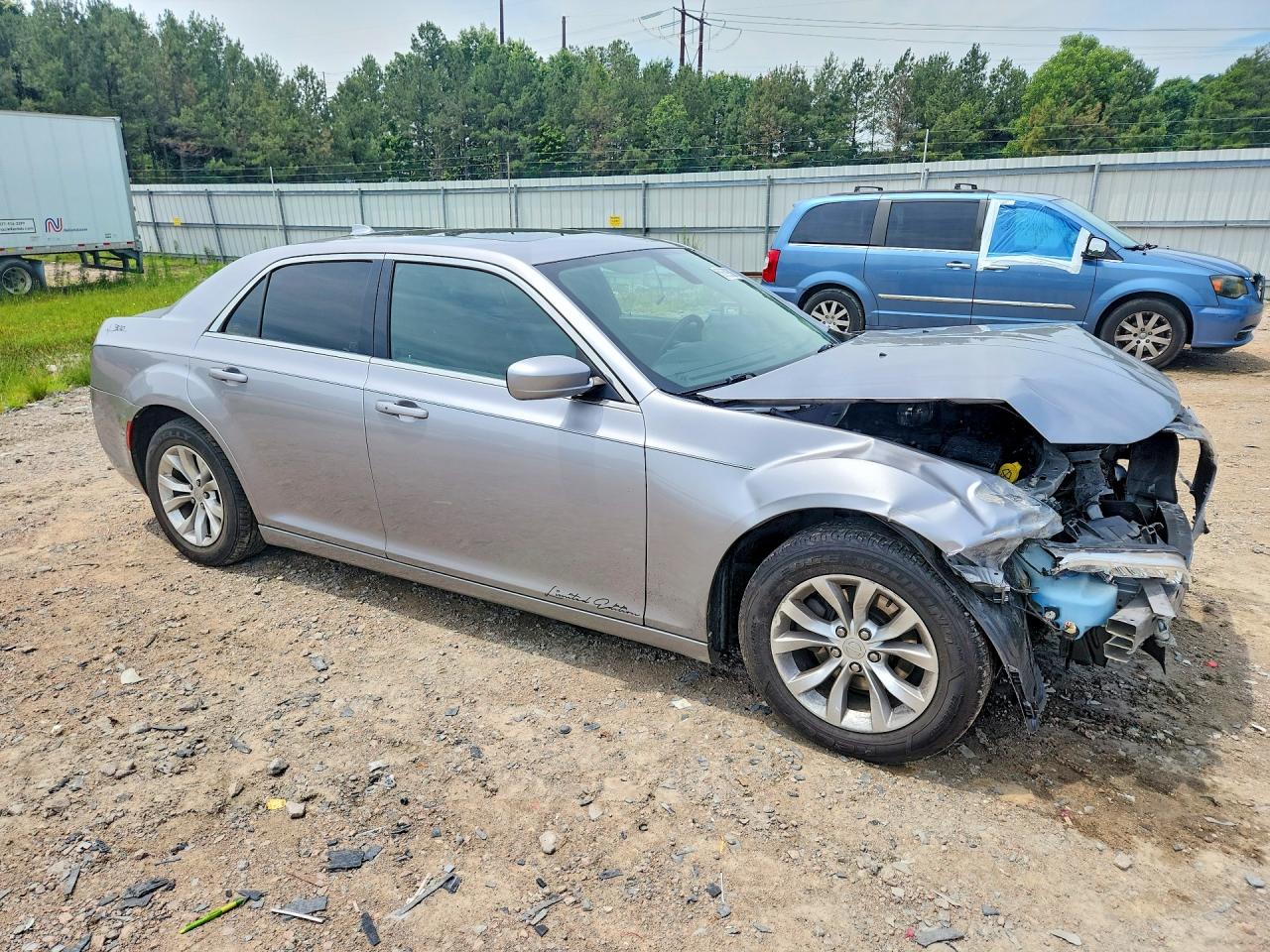 2016 CHRYSLER 300