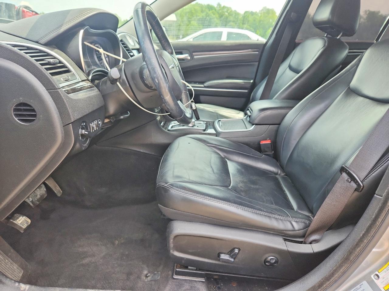 2016 CHRYSLER 300