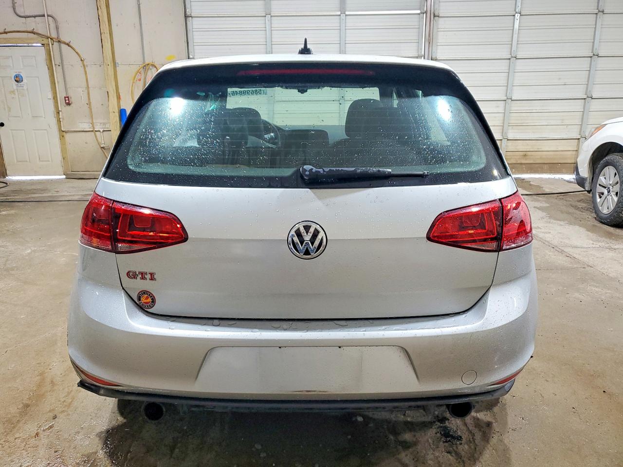 2017 VOLKSWAGEN GTI