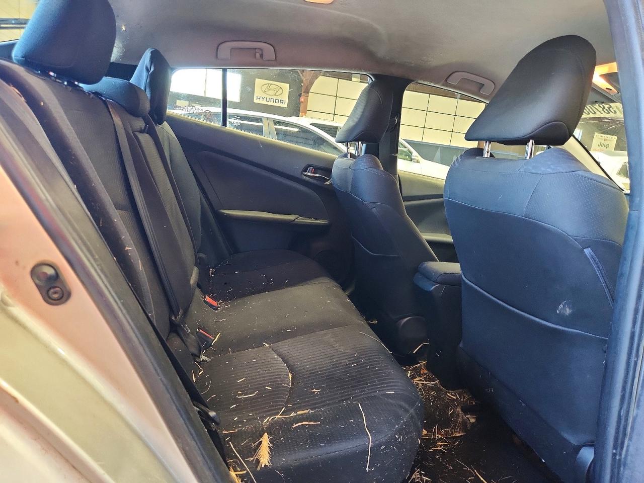 2017 TOYOTA PRIUS
