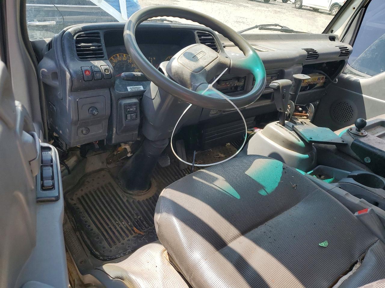 2007 ISUZU NPR