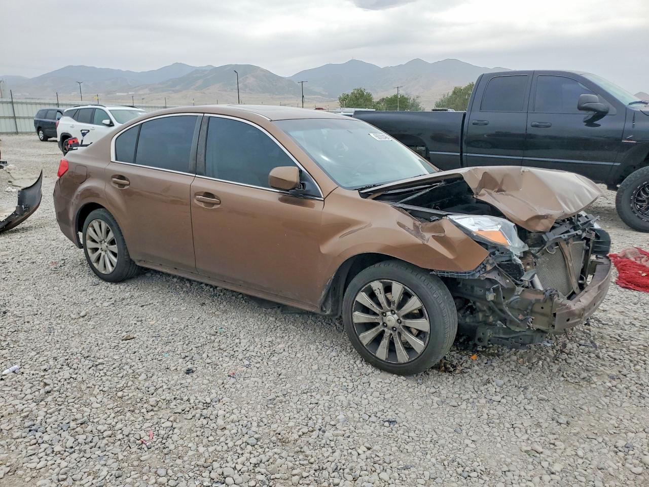 2011 SUBARU LEGACY
