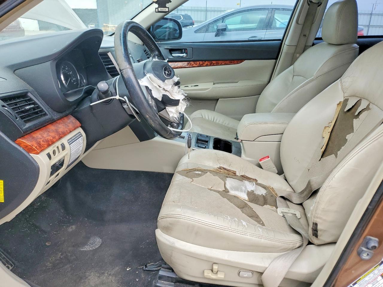 2011 SUBARU LEGACY