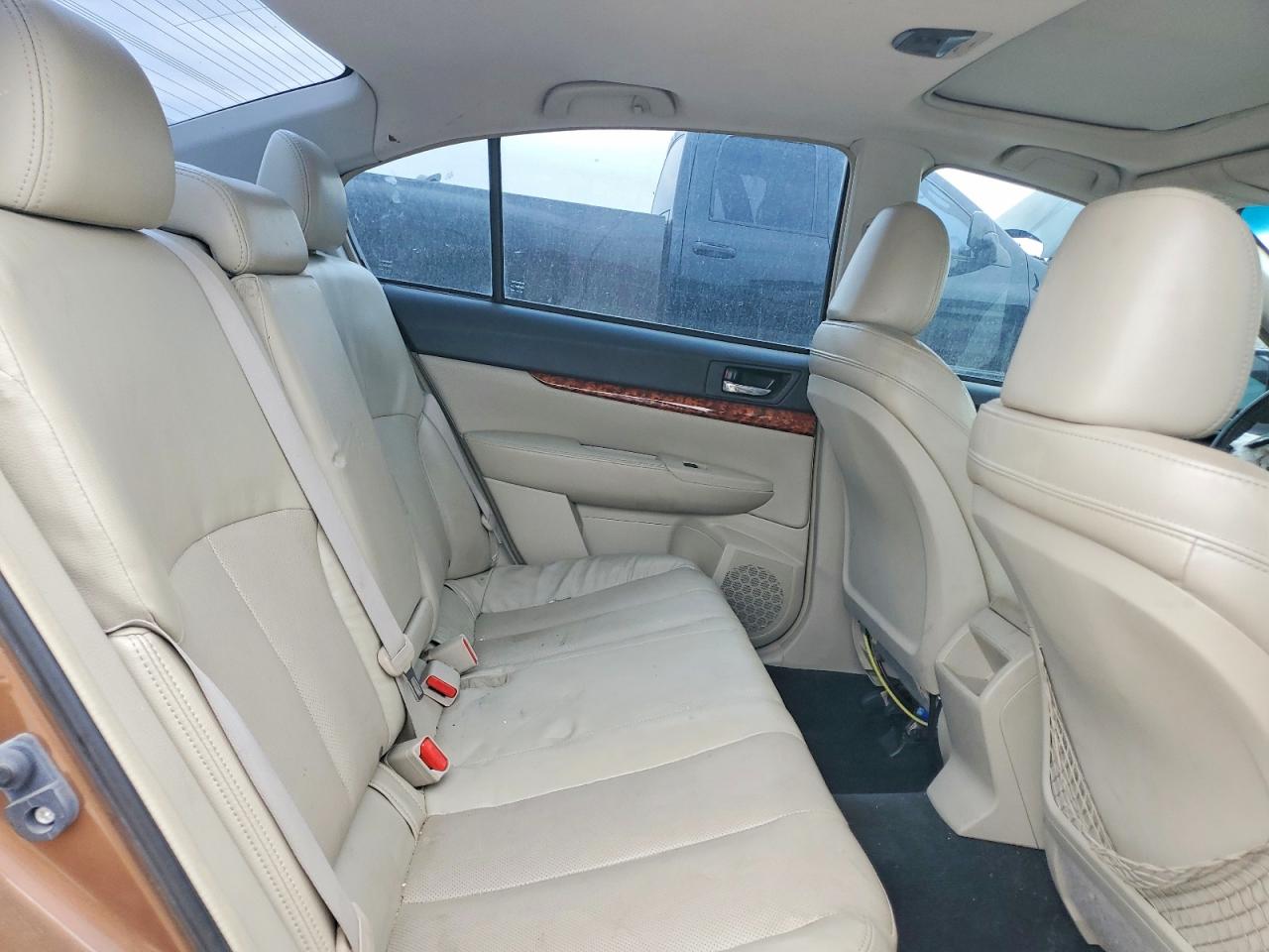 2011 SUBARU LEGACY