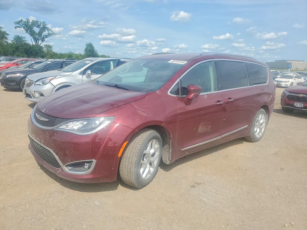 2017 CHRYSLER PACIFICA