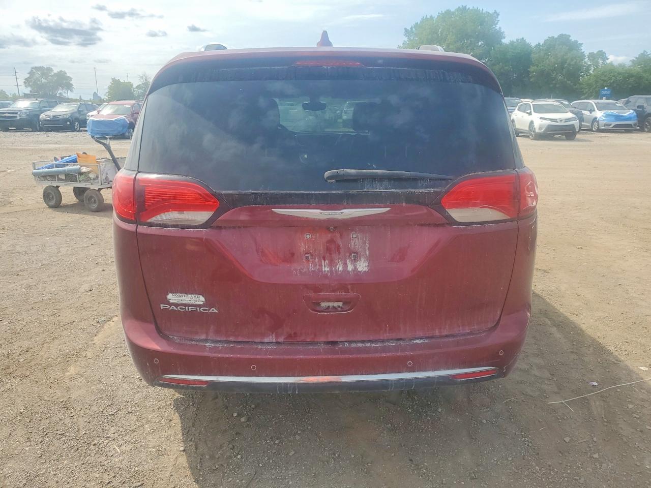 2017 CHRYSLER PACIFICA