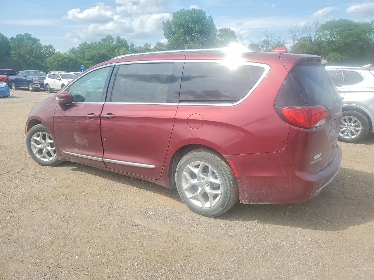 2017 CHRYSLER PACIFICA