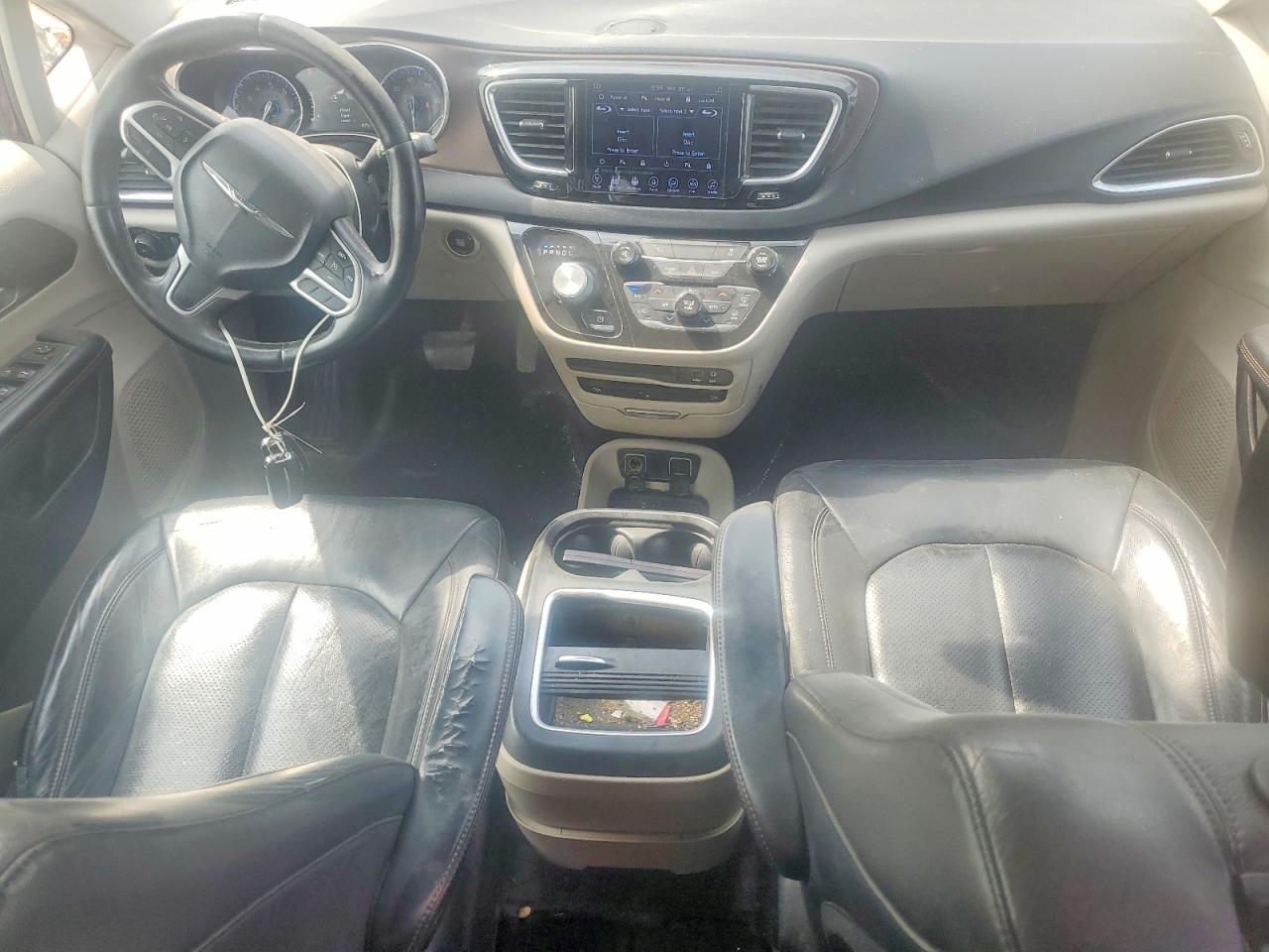 2017 CHRYSLER PACIFICA