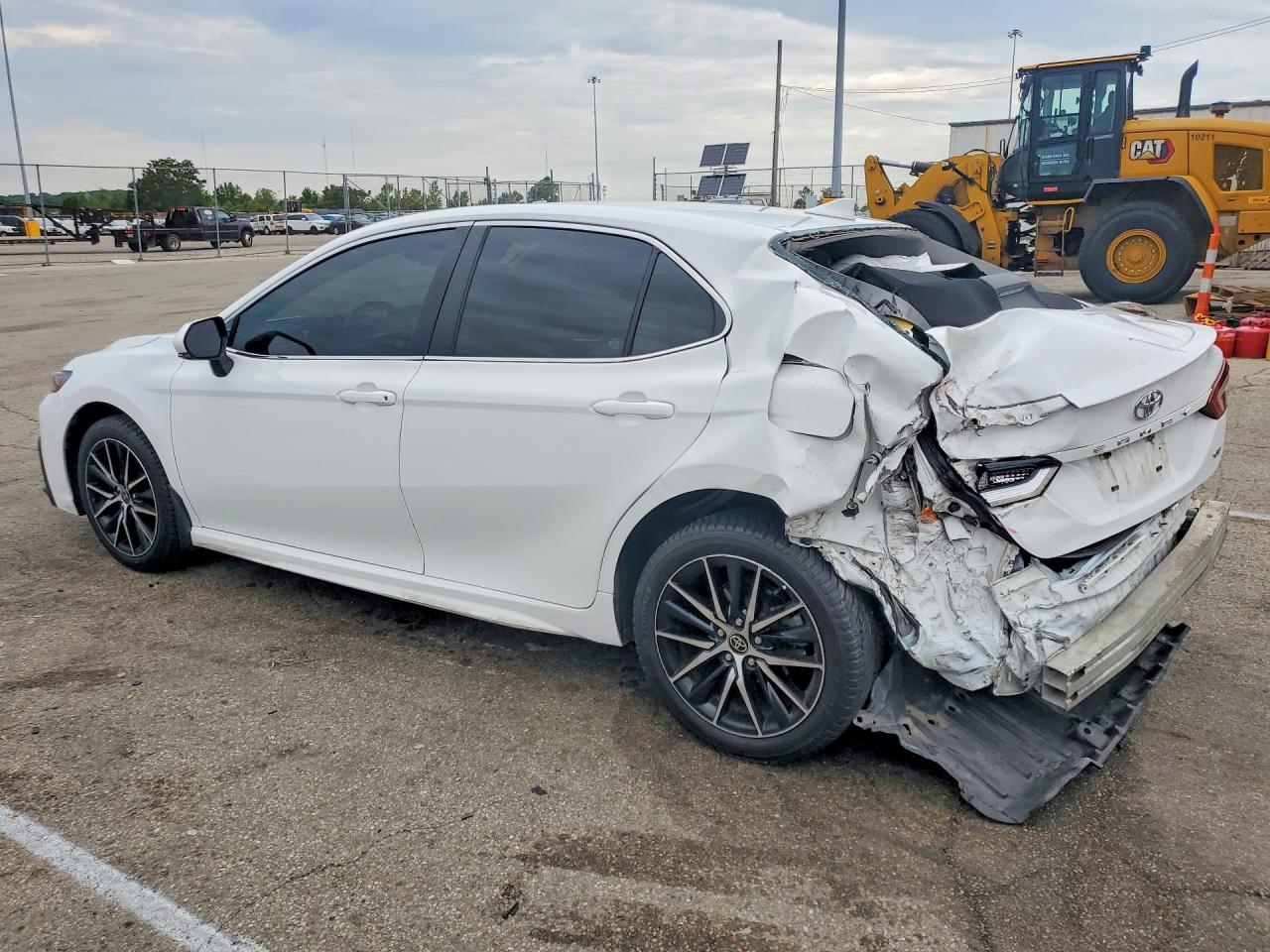 2022 TOYOTA CAMRY