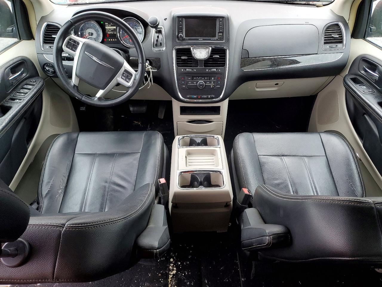 2016 CHRYSLER MINIVAN
