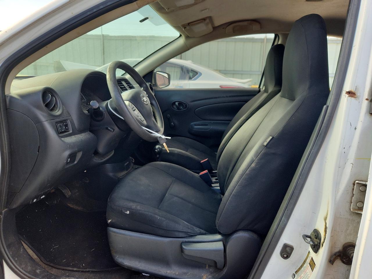 2017 NISSAN VERSA