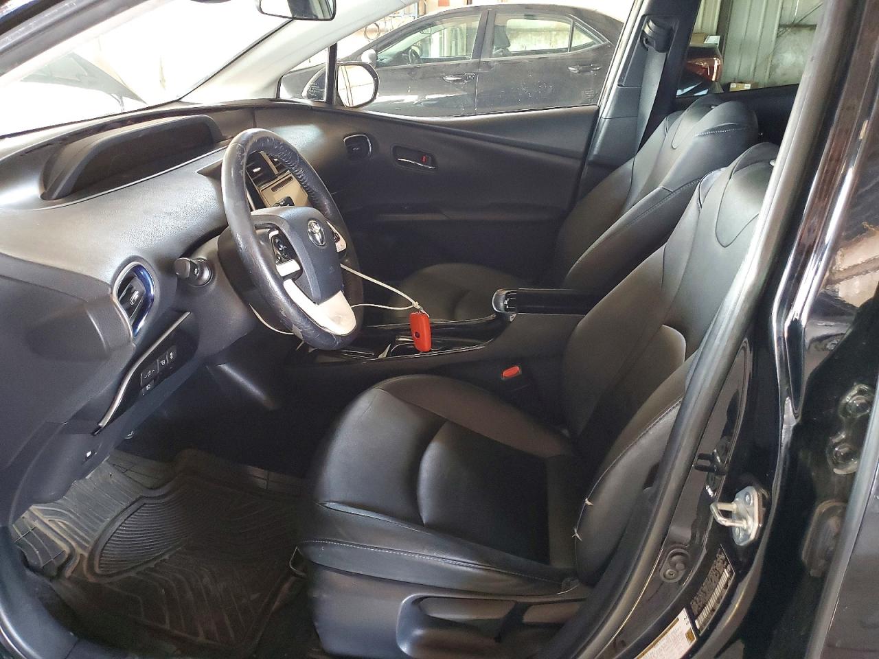 2017 TOYOTA PRIUS