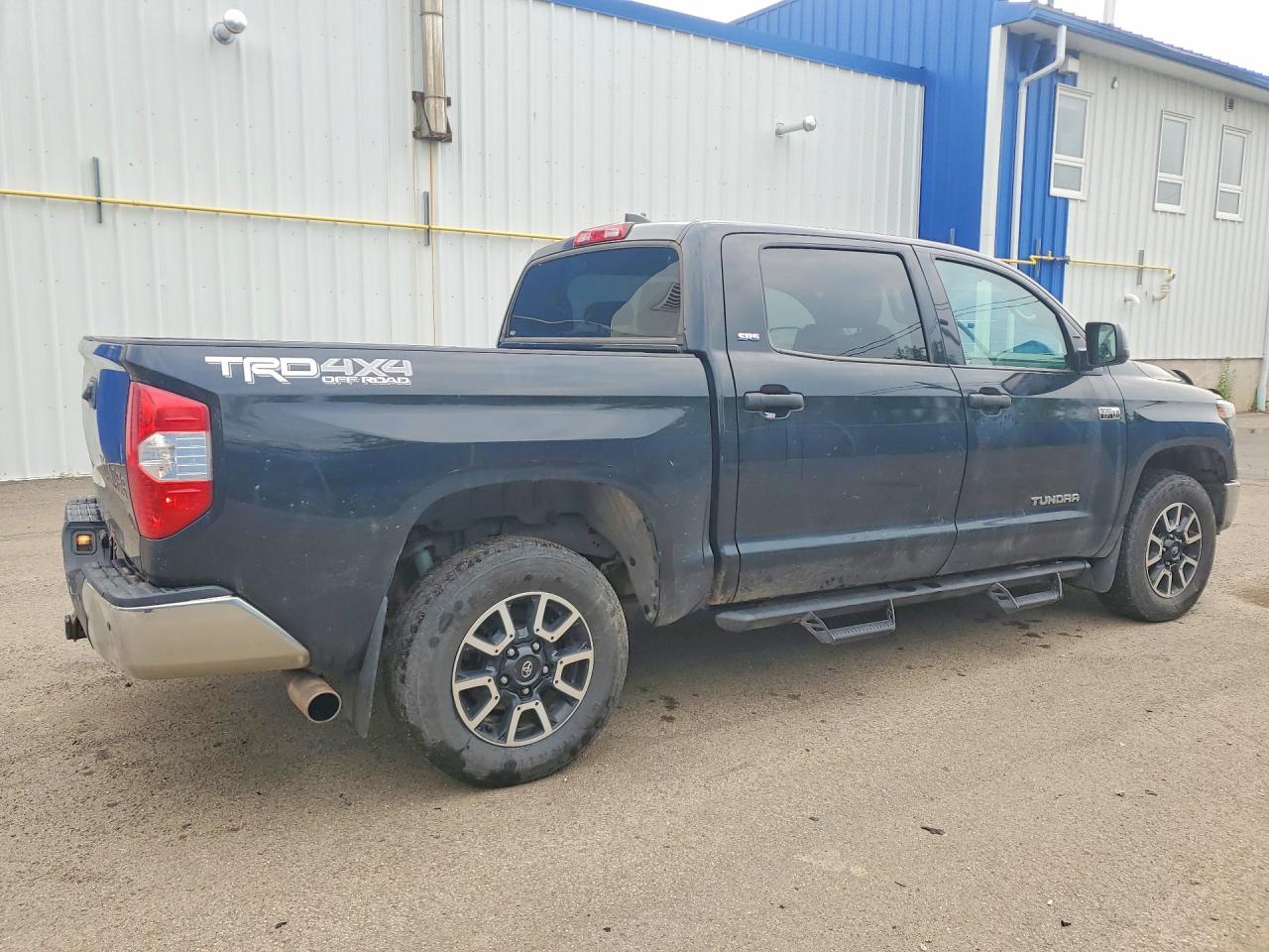 2021 TOYOTA TUNDRA