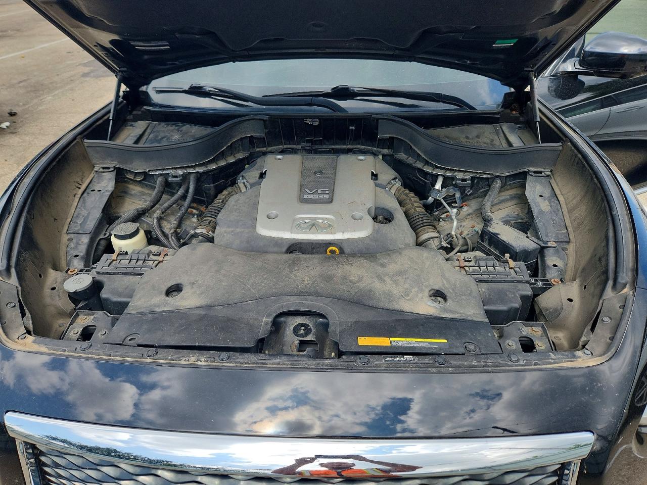 2017 INFINITI QX70