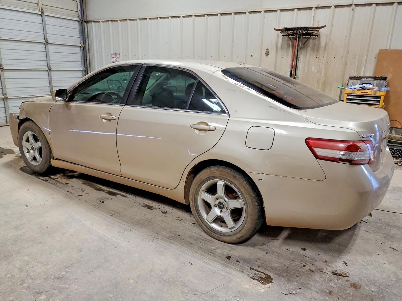 2010 TOYOTA CAMRY