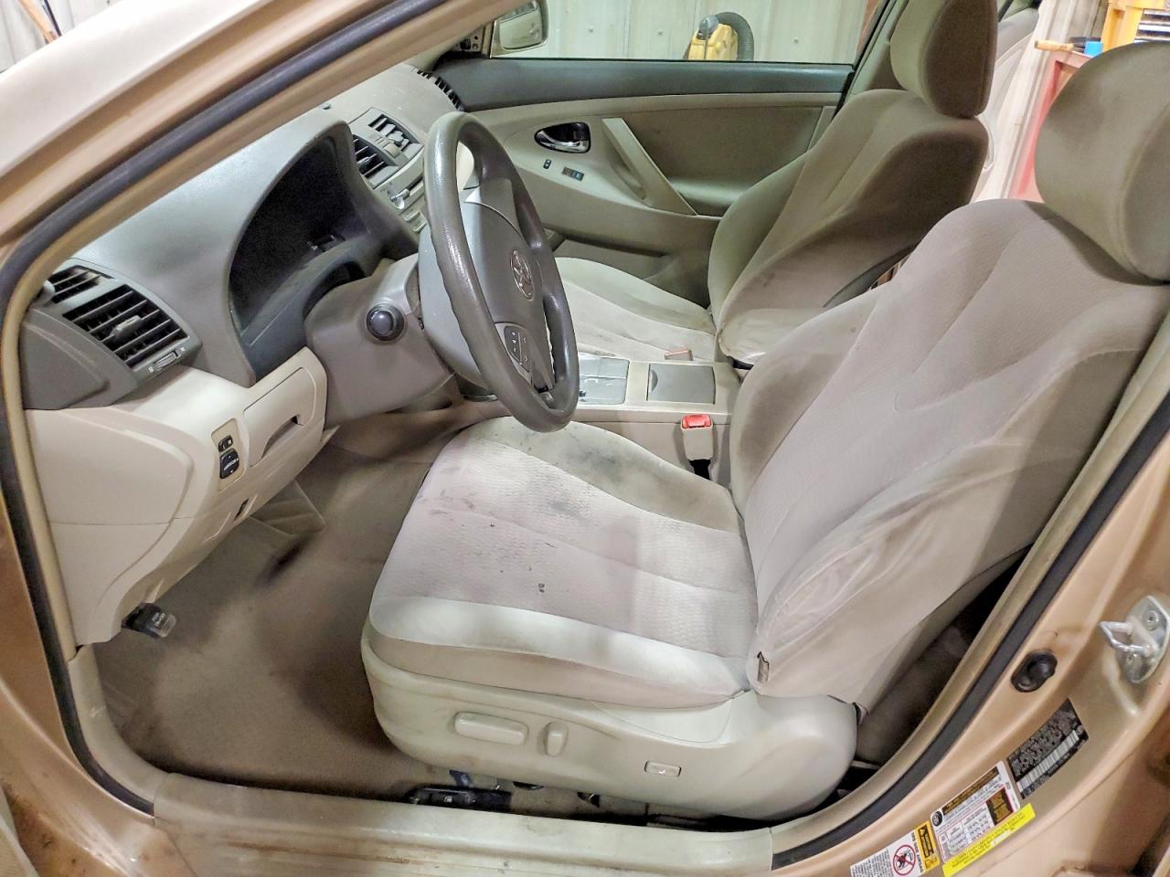2010 TOYOTA CAMRY