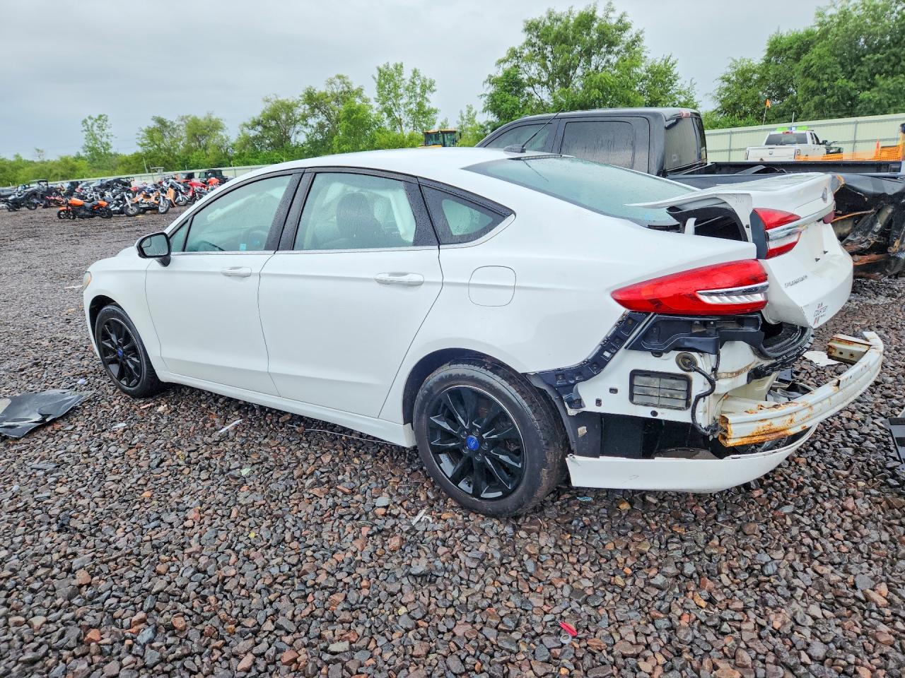 2017 FORD FUSION