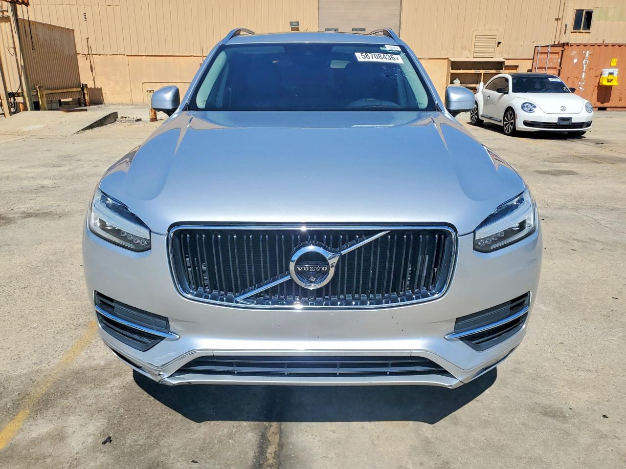 2017 VOLVO XC90