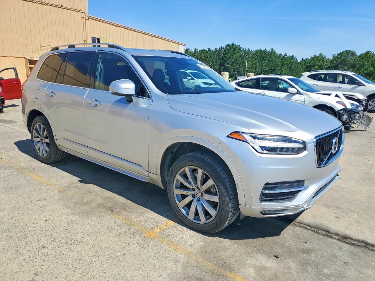 2017 VOLVO XC90