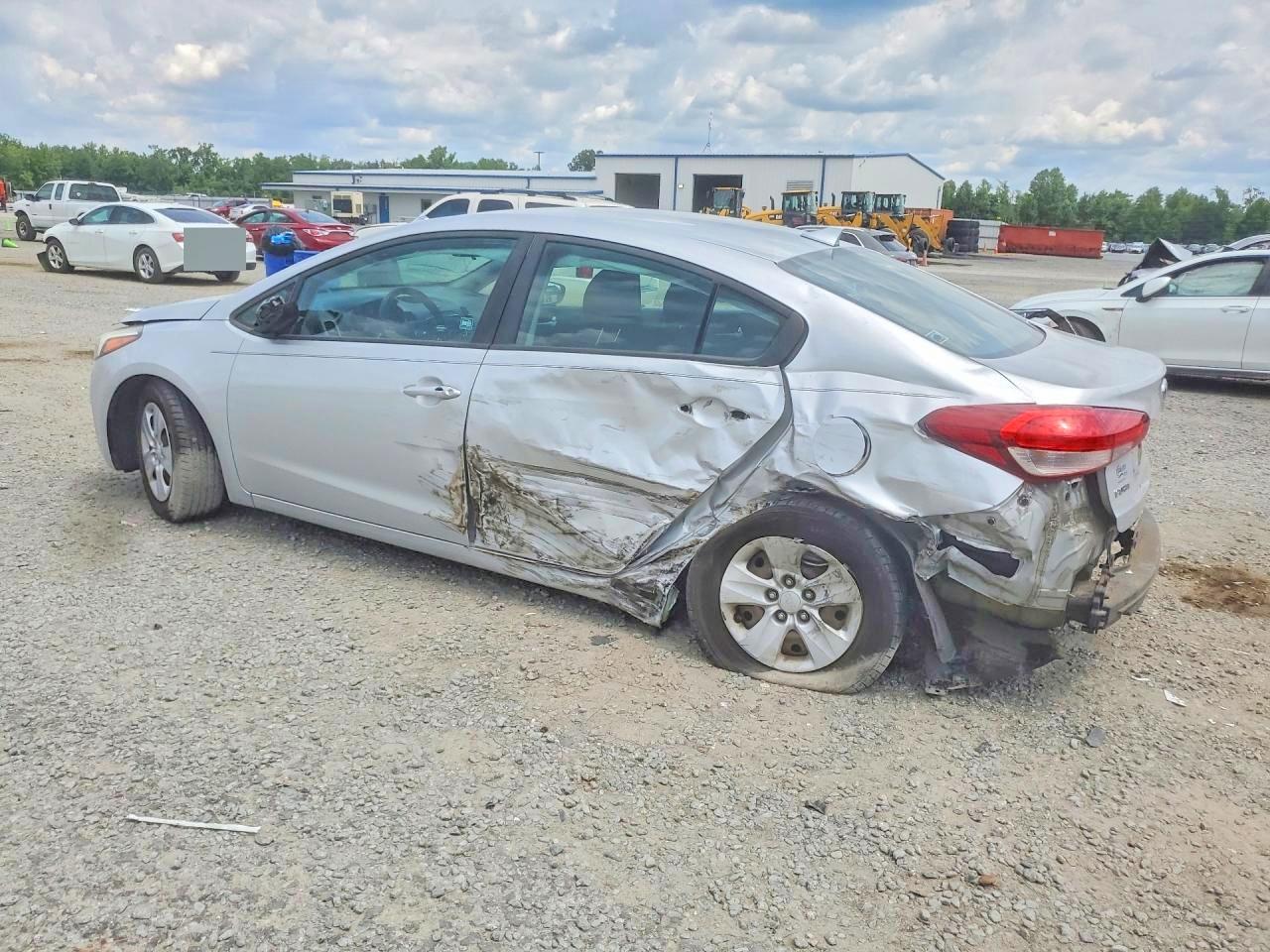 2017 KIA FORTE