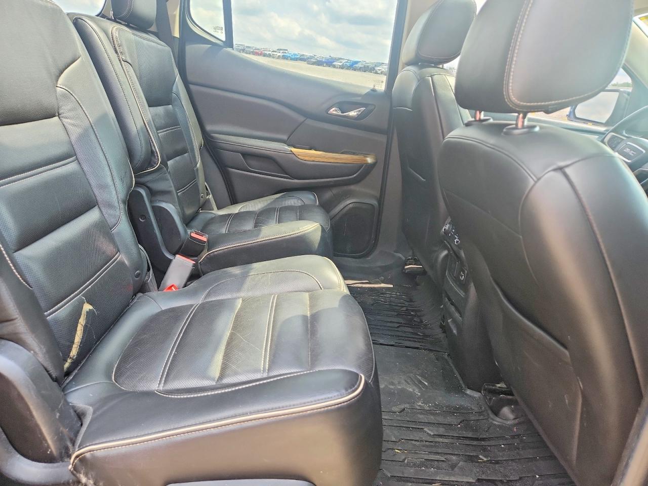 2017 GMC ACADIA DEN