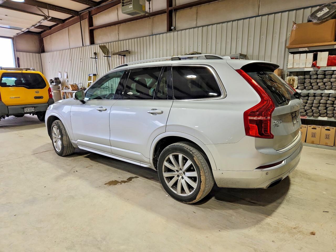 2016 VOLVO XC90