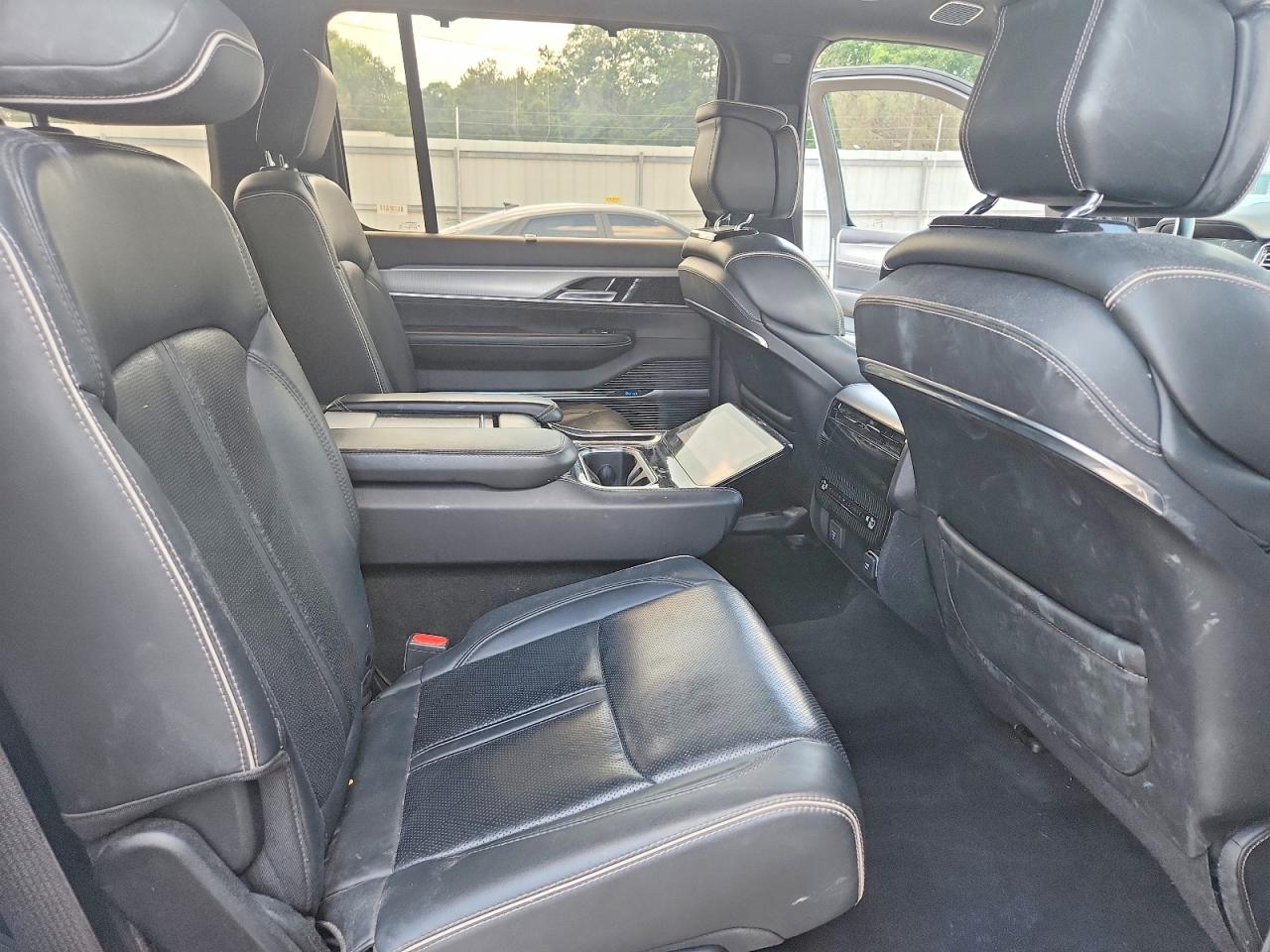 2022 JEEP GRAND WAGO