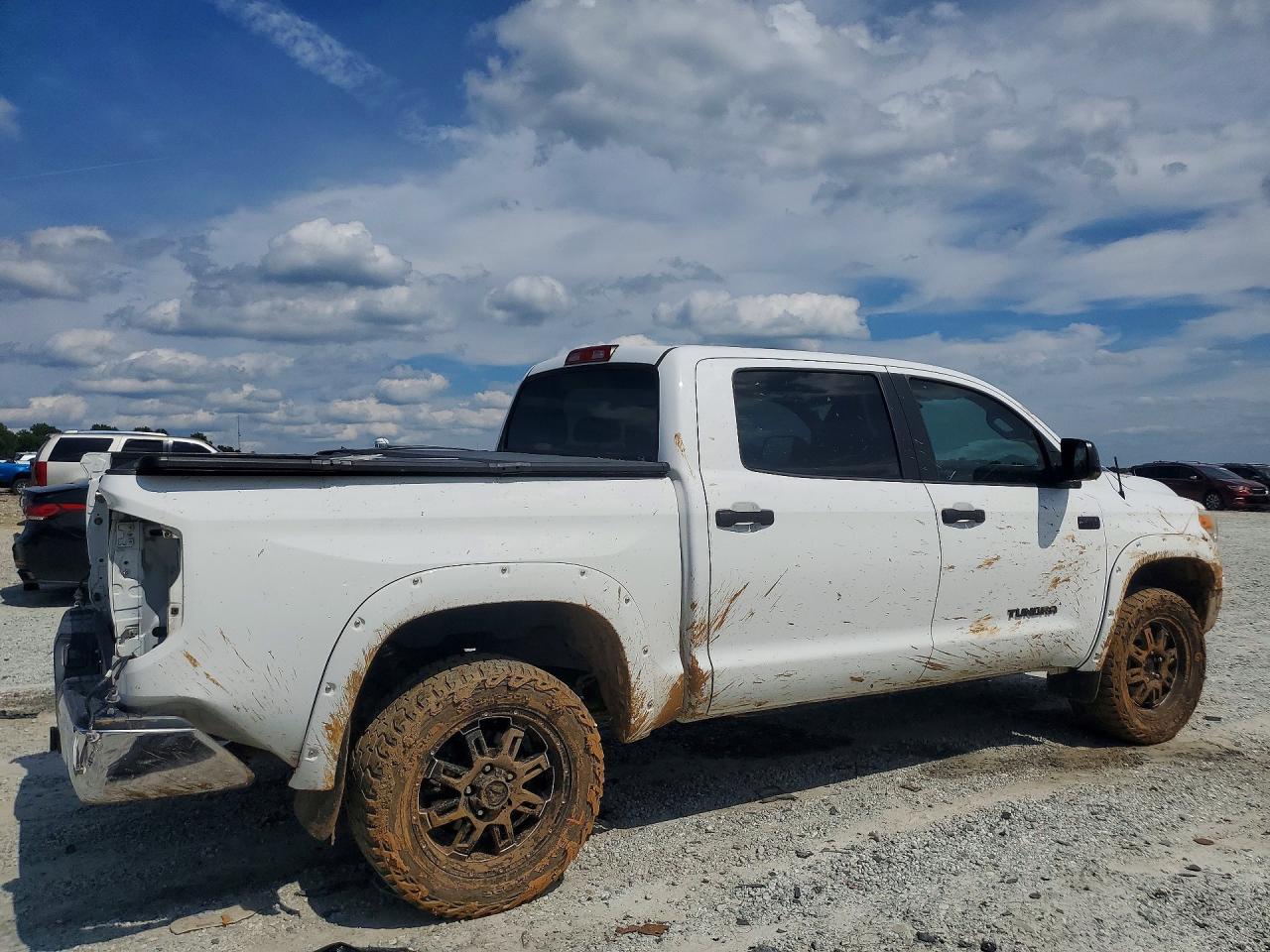 2015 TOYOTA TUNDRA