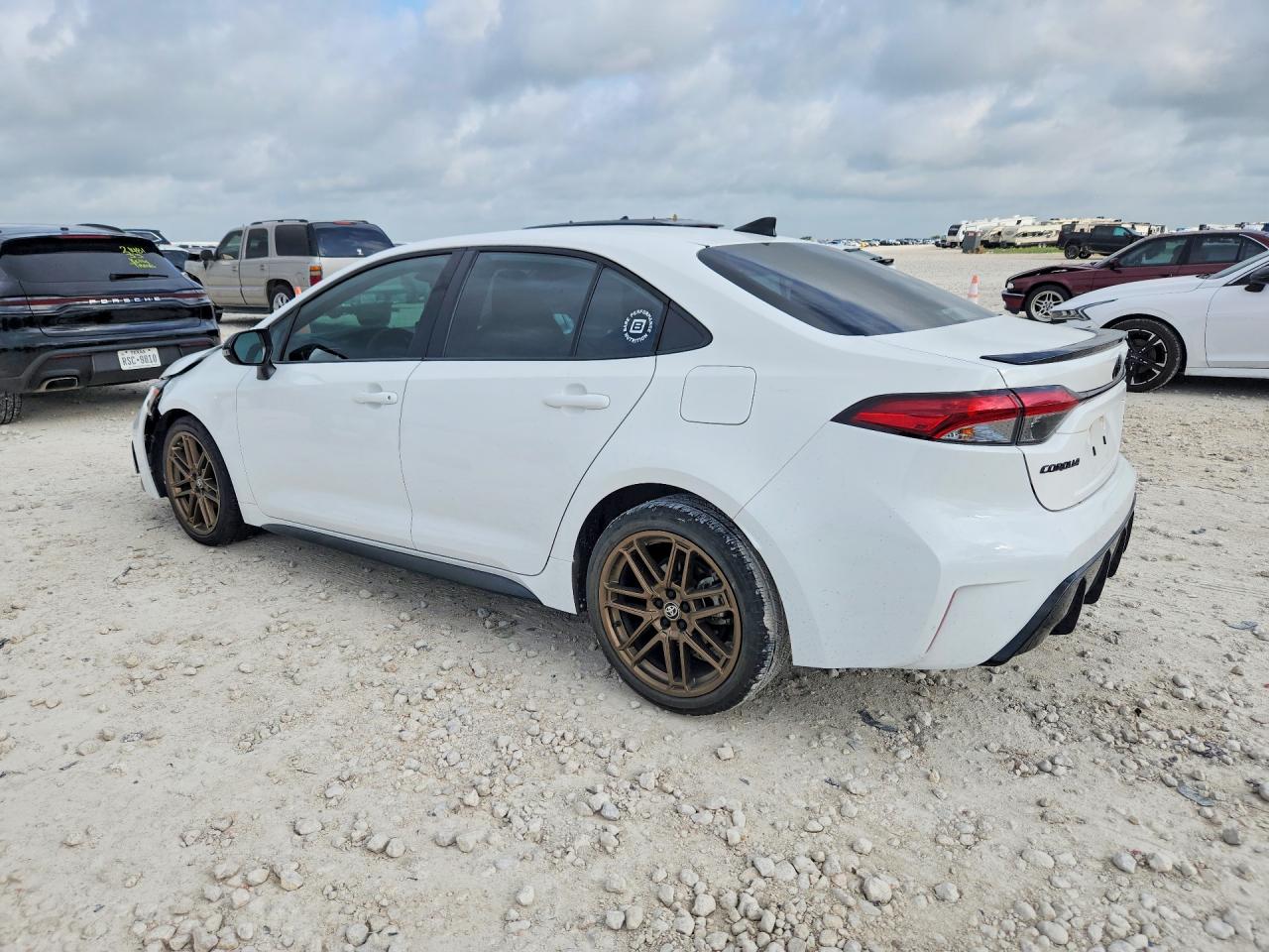 2024 TOYOTA COROLLA