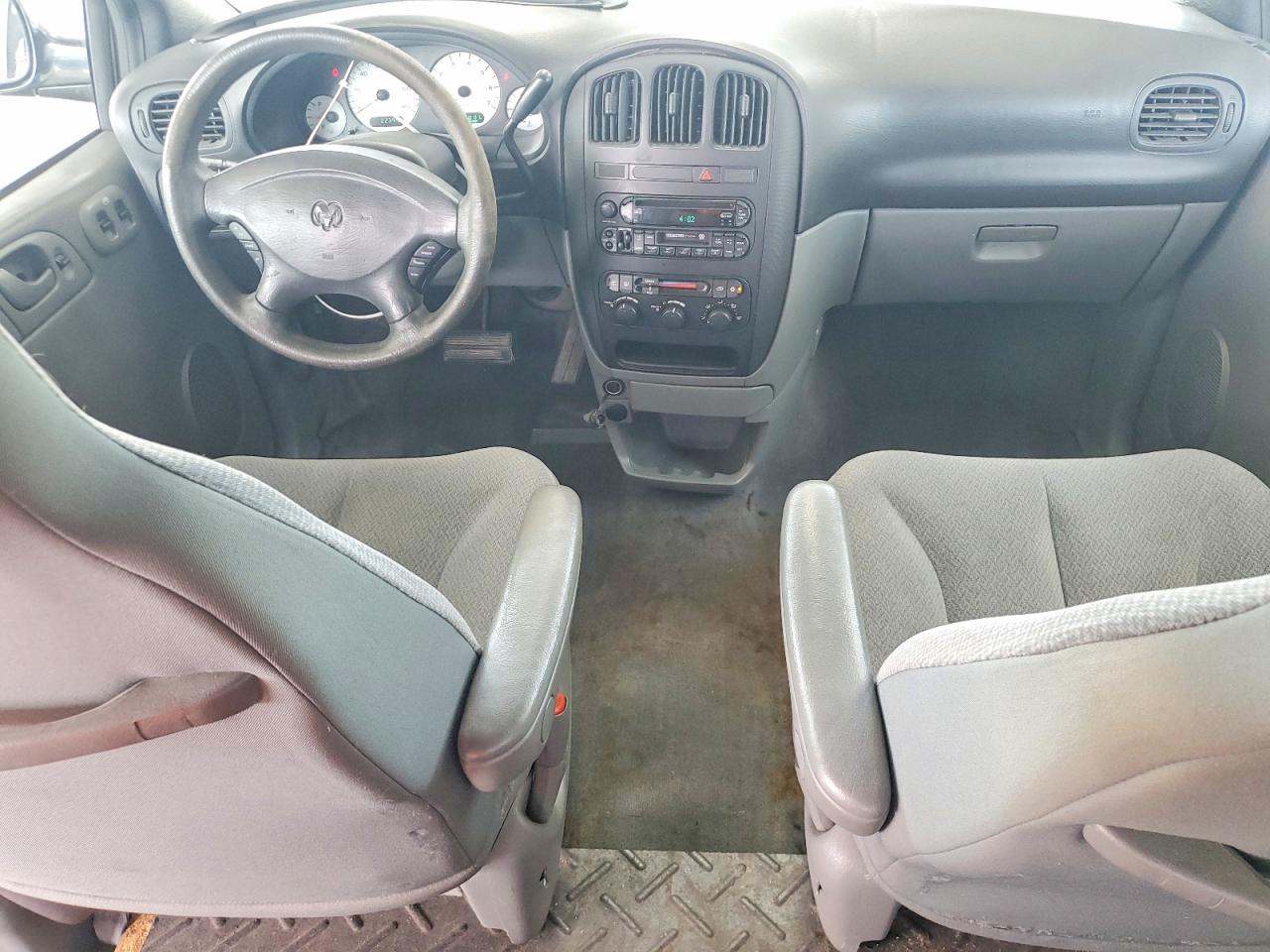 2004 DODGE CARAVAN