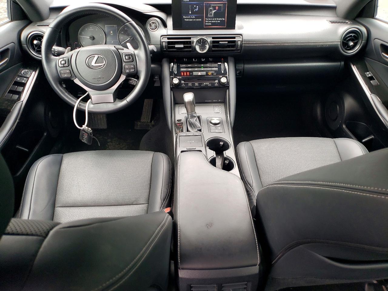 2025 LEXUS IS