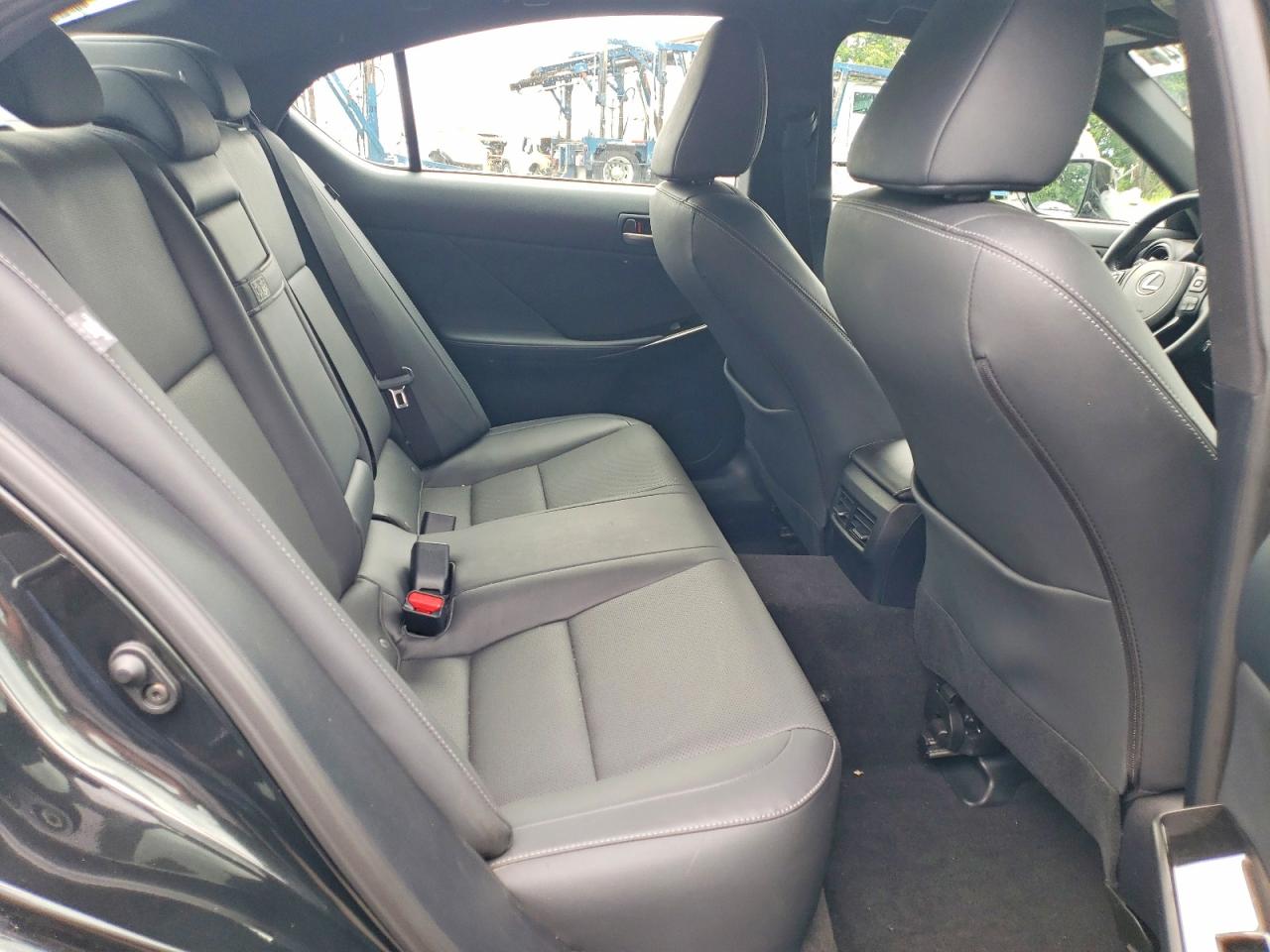 2025 LEXUS IS