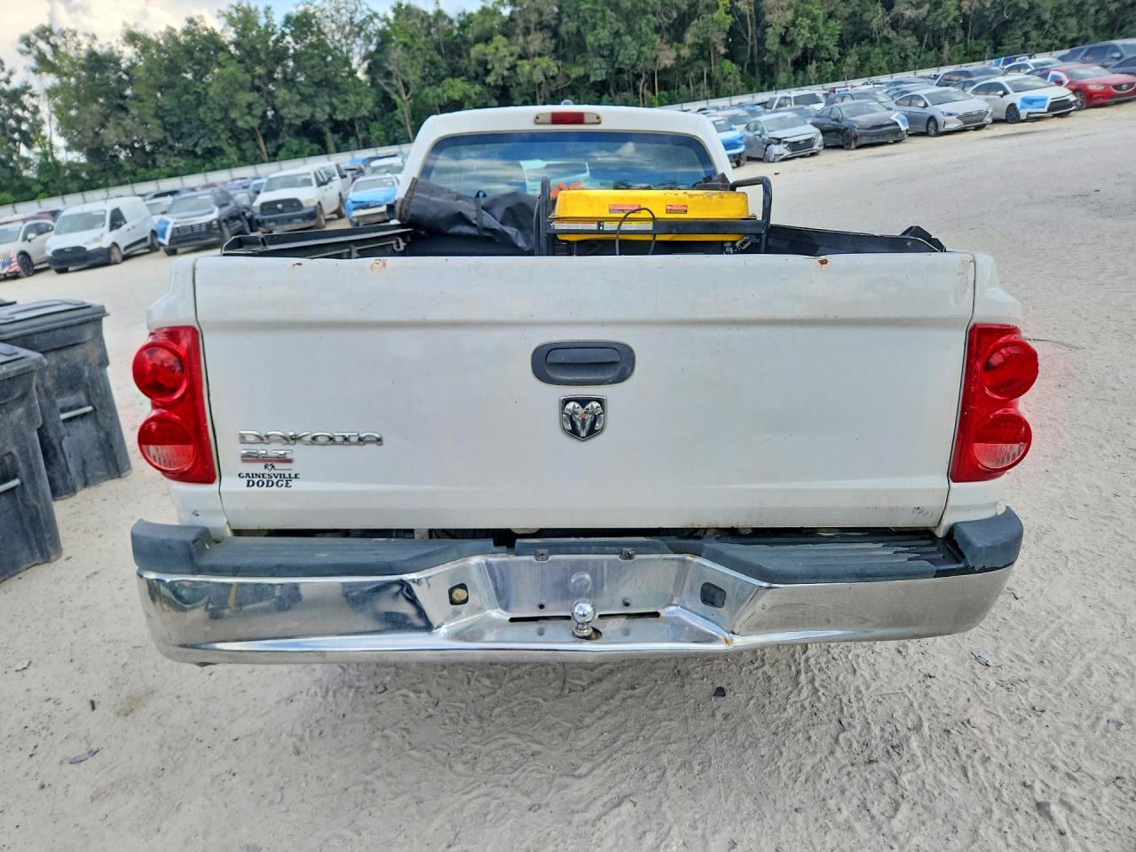 2005 DODGE DAKOTA