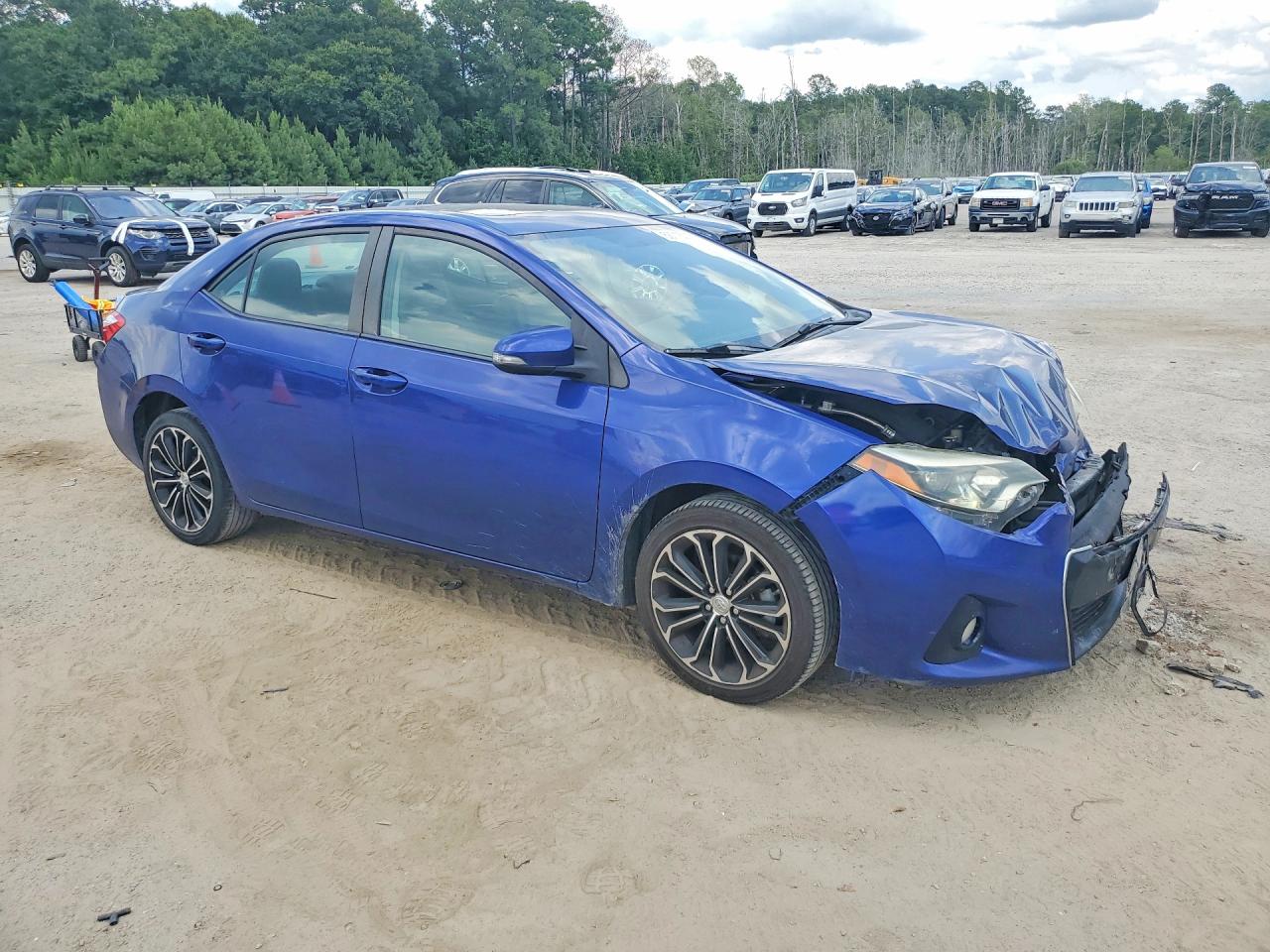 2016 TOYOTA COROLLA