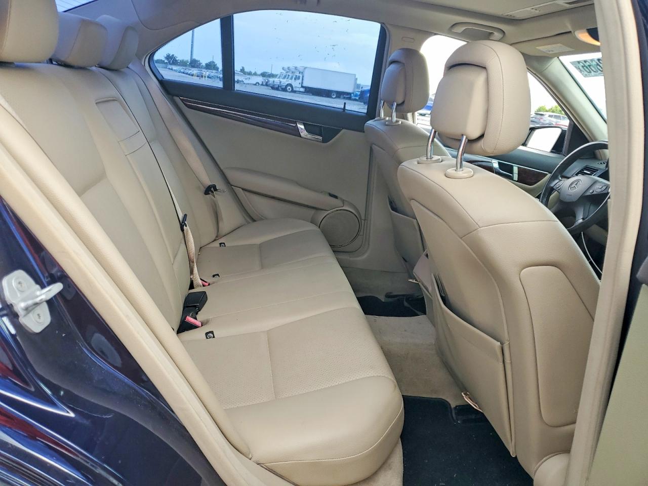 2009 MERCEDES-BENZ C-CLASS