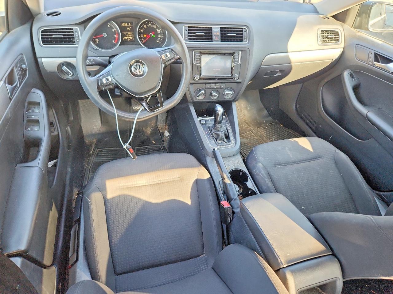 2016 VOLKSWAGEN JETTA