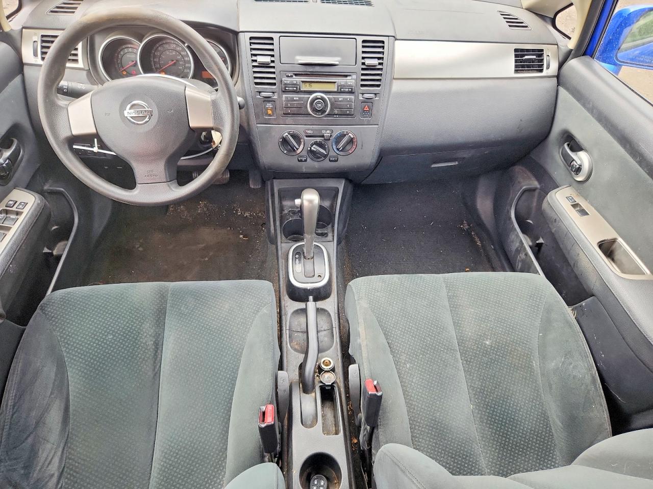2011 NISSAN VERSA