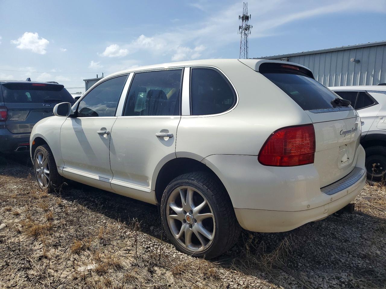 2004 PORSCHE CAYENNE