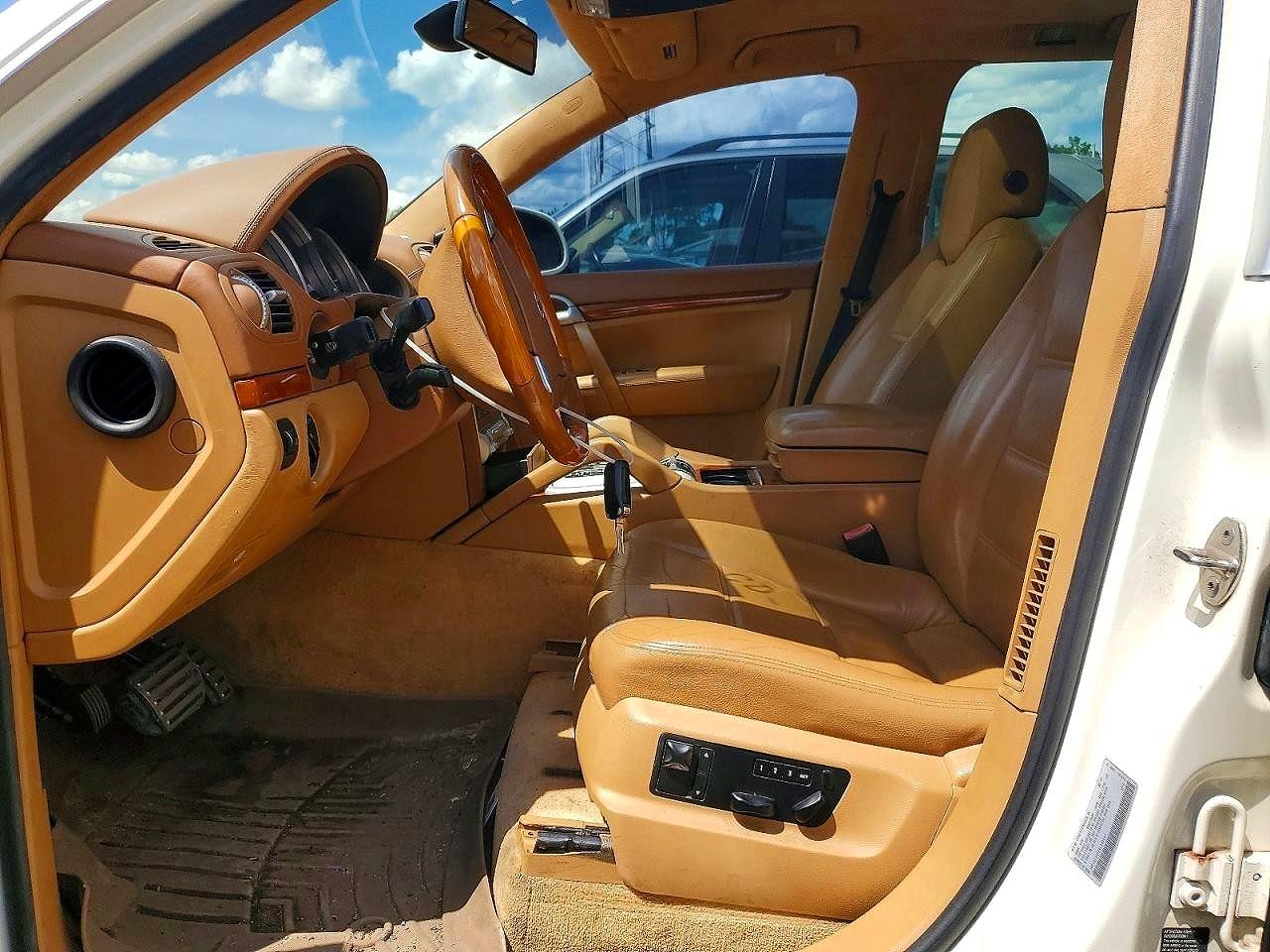 2004 PORSCHE CAYENNE