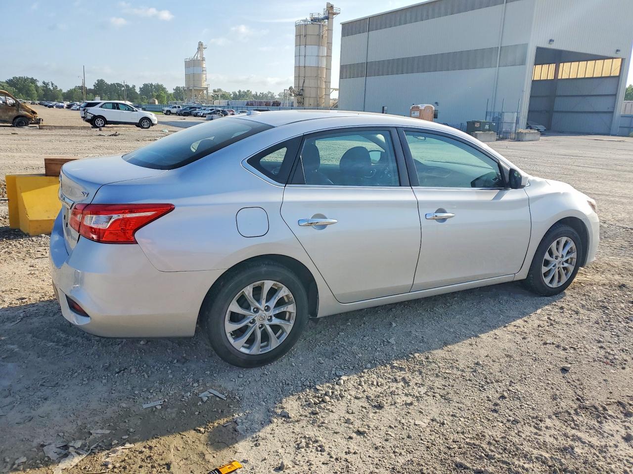 2018 NISSAN SENTRA