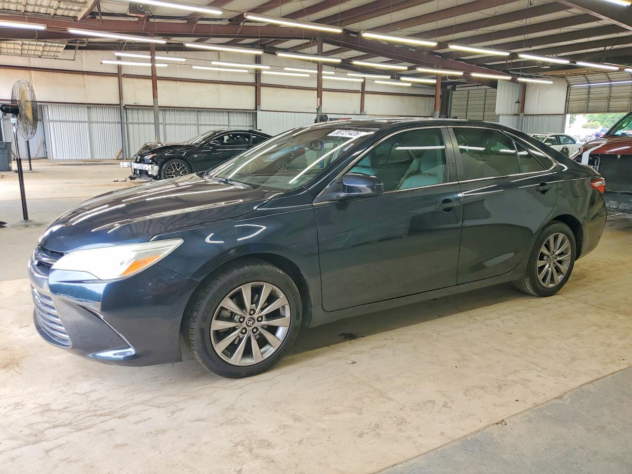 2016 TOYOTA CAMRY