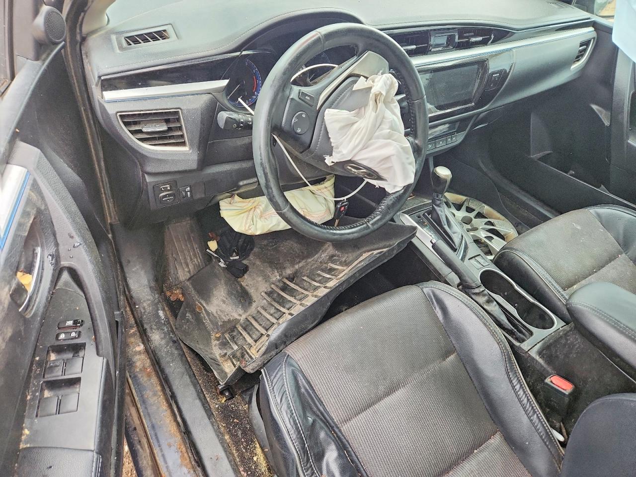 2016 TOYOTA COROLLA