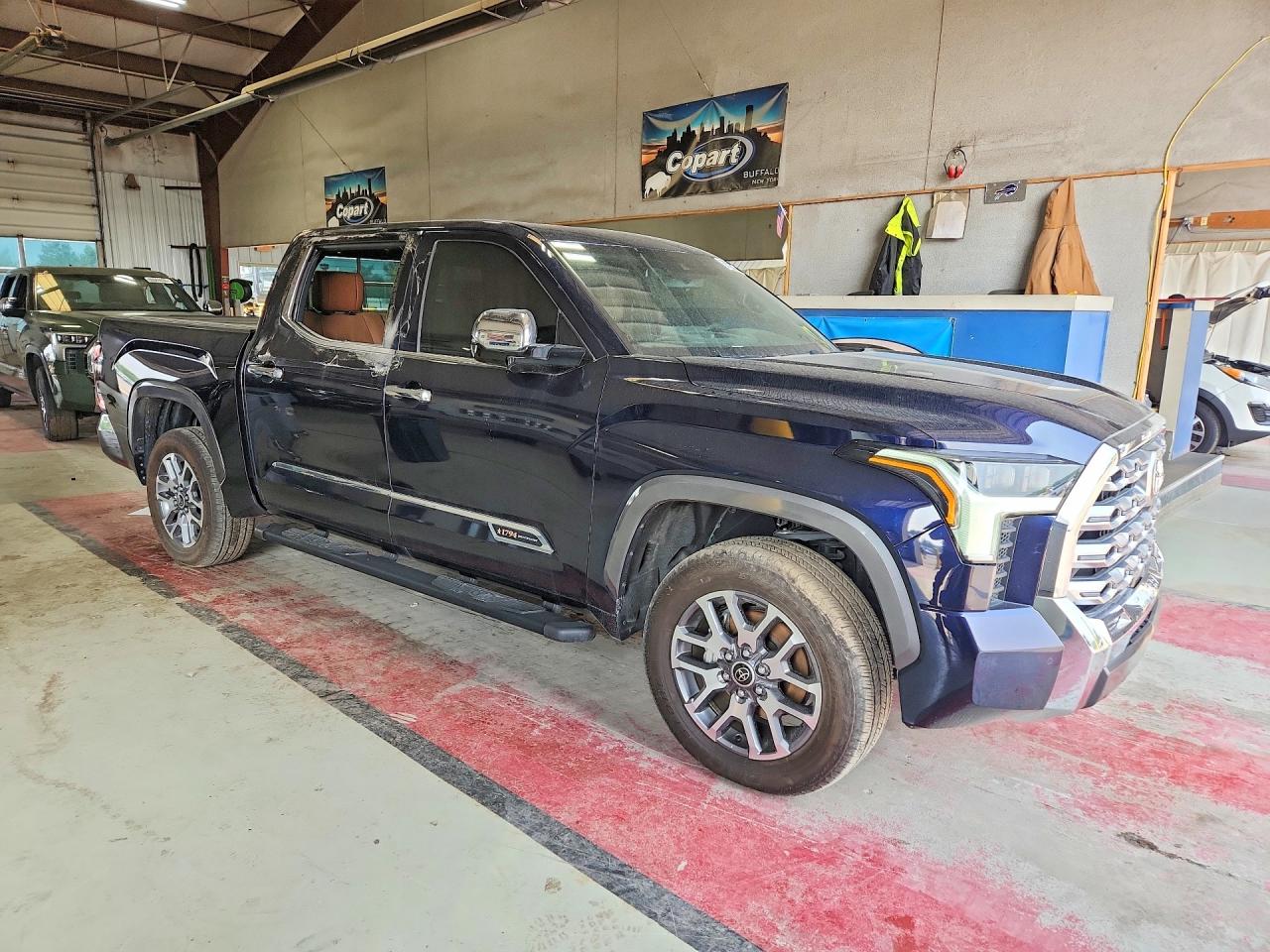 2024 TOYOTA TUNDRA
