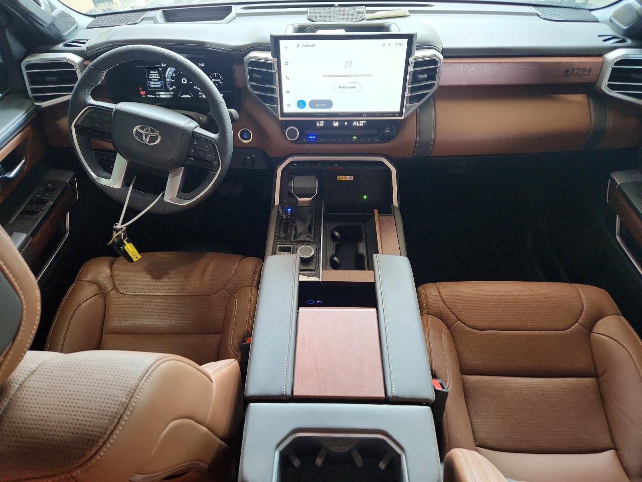 2024 TOYOTA TUNDRA