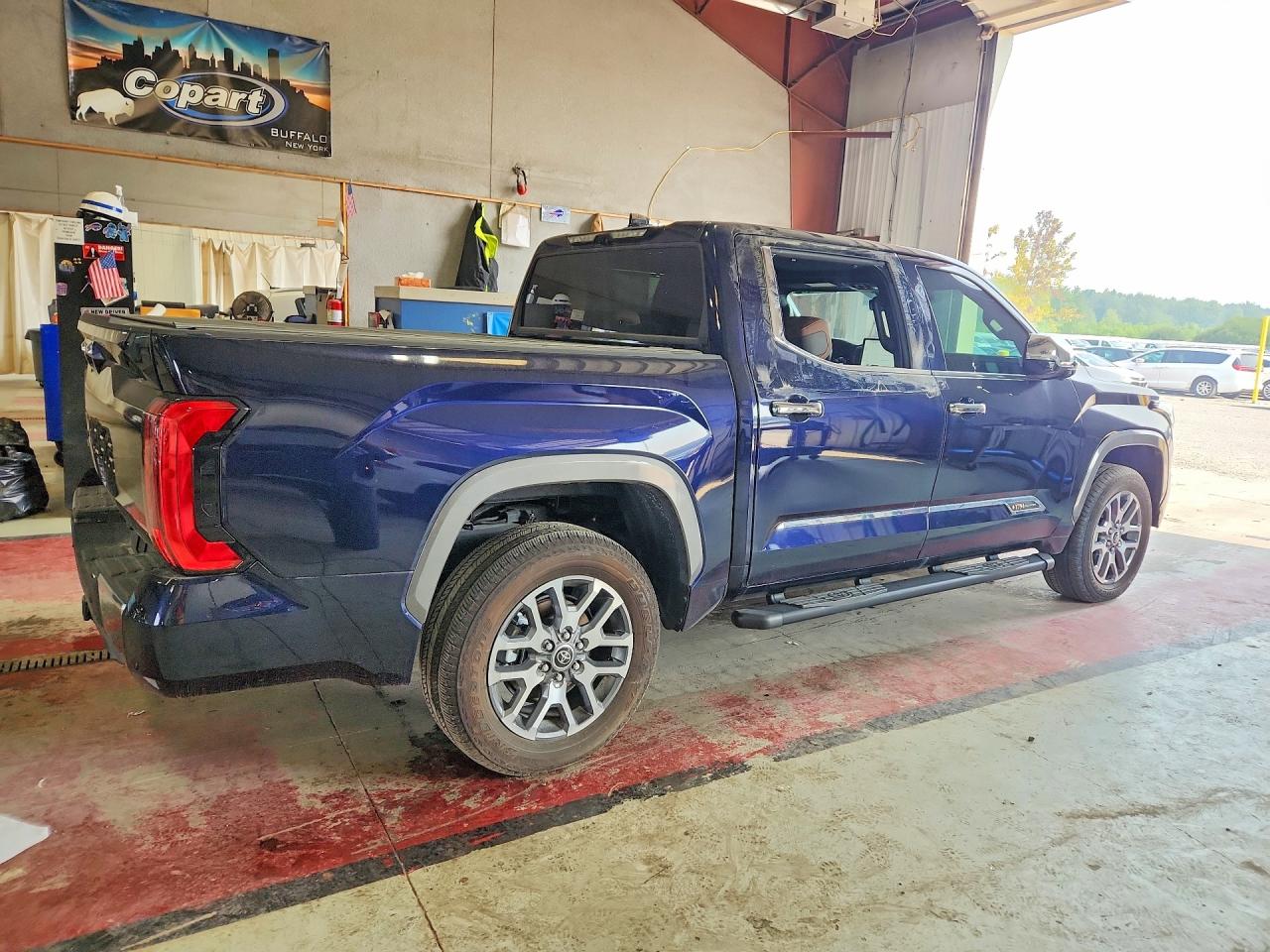 2024 TOYOTA TUNDRA