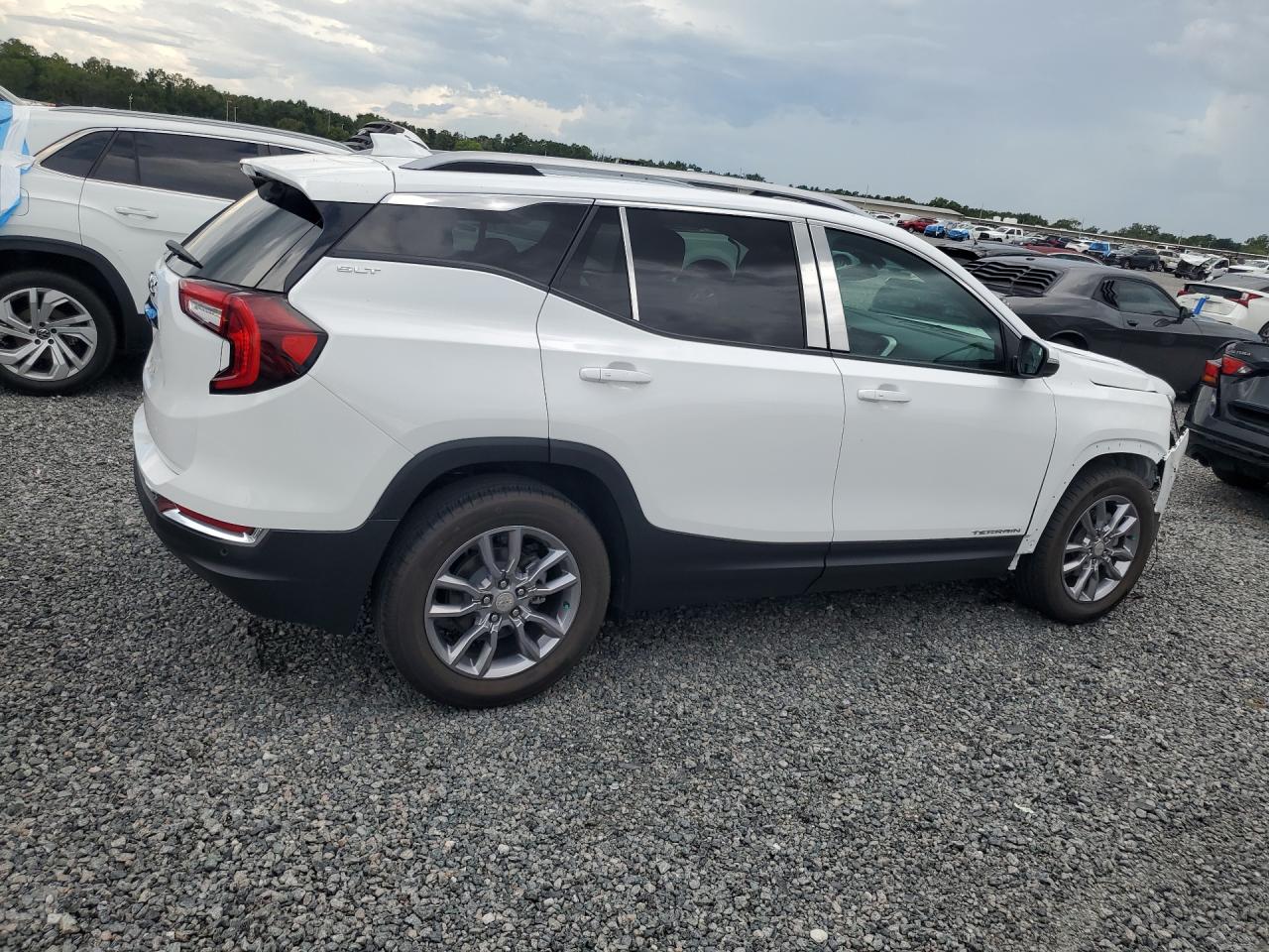 2022 GMC TERRAIN