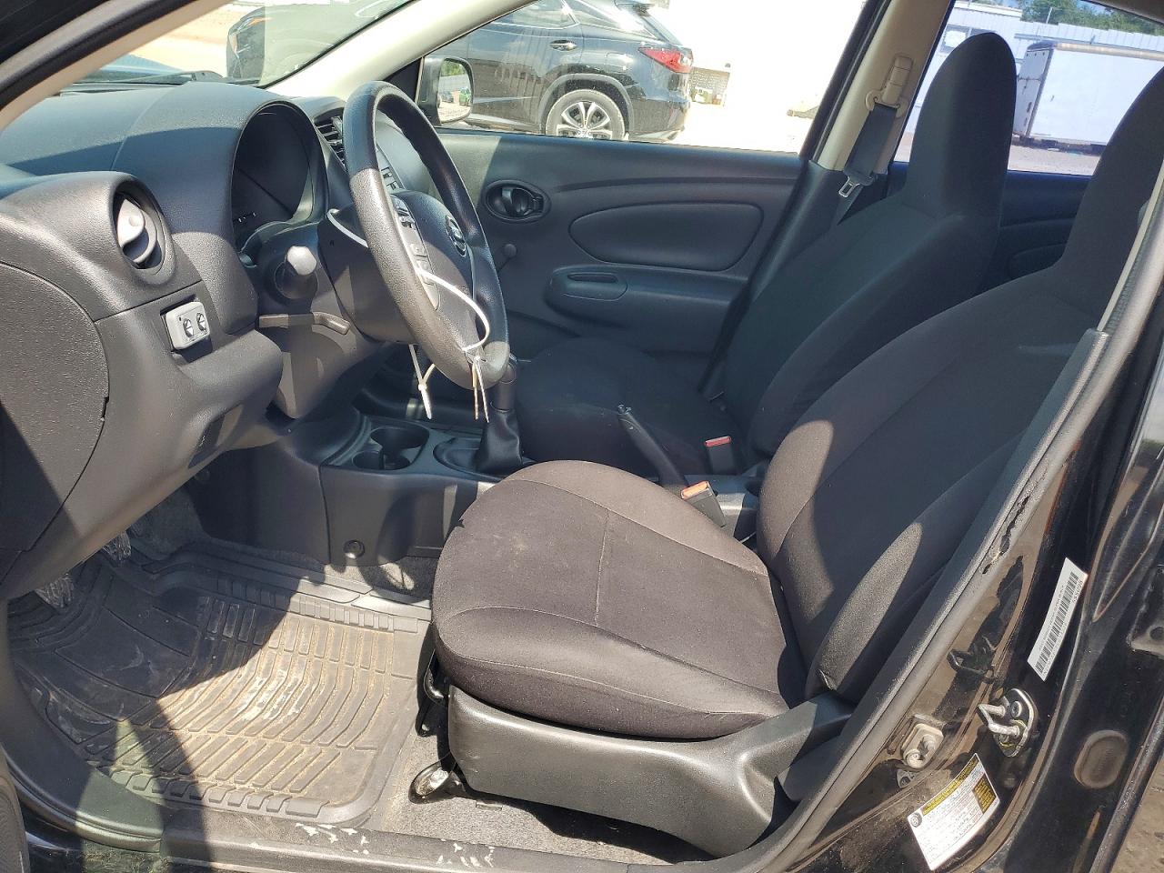 2015 NISSAN VERSA