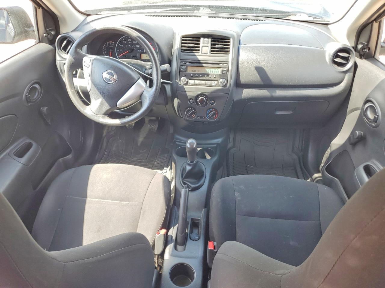 2015 NISSAN VERSA