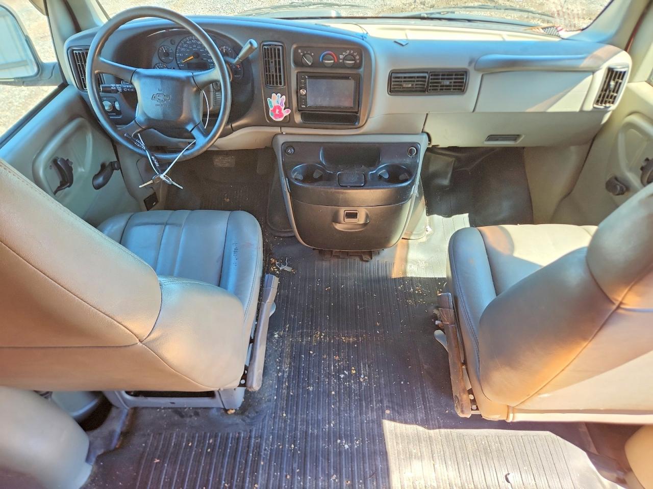 2001 CHEVROLET EXPRESS