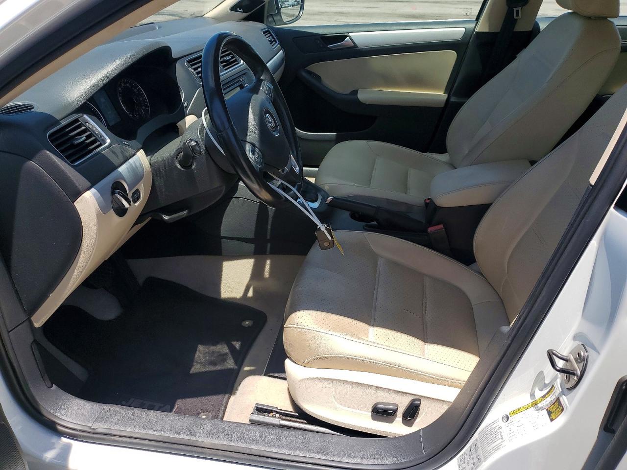 2013 VOLKSWAGEN JETTA
